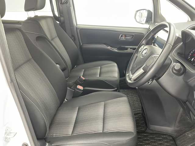 トヨタ ヴォクシー ZS 煌Ⅱ 長野県 2019(令1)年 3.1万km ホワイトパールクリスタルシャイン トヨタセーフティーセンス/プリクラッシュセーフティ/レーンディパーチャーアラート（車線逸脱警報システム）/社外SDナビ（フルセグ/DVD/CD/BT）/フリップダウンモニター（TVM-FW1100）/バックカメラ/ETC/クルーズコントロール/両側パワースライド/前後ドライブレコーダー/オートライト/LEDヘットライト/LEDフォグランプ/革巻きステリング/ドアバイザー/社外フロアマット/サイドサンシェード/純正16インチAW