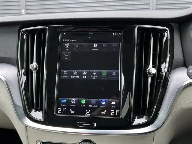 ボルボ Ｖ６０ T5 インスクリプション 茨城県 2020(令2)年 3万km デニムブルーメタリック ワンオーナー　/インテリセーフ/ＡＣＣ　/ＬＫＡ　/ＢLIS　/純正ナビ　/３６０度カメラ　/フルセグTV　/ＣａｒＰｌａｙ　/白革　/シートヒーター　/パワーシート　/自動駐車　/パワーバックドア　/純正１７インチＡＷ　/ＬＥＤ　/前後ドラレコ/ETC2.0/ルーフレール/禁煙車