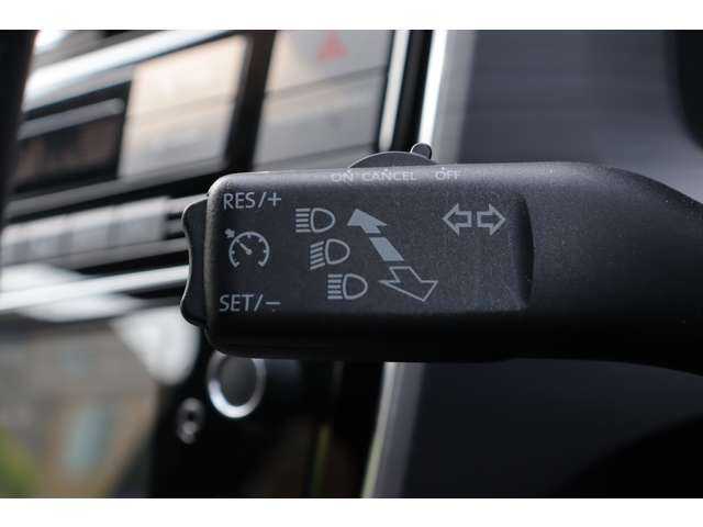 フォルクスワーゲン アップ！ クロスアップ！ 大分県 2018(平30)年 5.3万km 青 当店買取車両/保証書/取扱説明書/リモコンキー/クルーズコントロール/アイドリングストップ/Bluetooth/バックカメラ/コーナーセンサー/前席シートヒーター/ハロゲンライト/オートライト/純正16インチAW/社外フロアマット/ETC