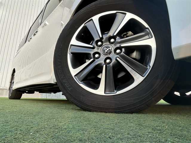 トヨタ ヴォクシー ZS 煌 香川県 2018(平30)年 3.8万km ホワイトパールクリスタルシャイン 社外8インチメモリーナビ/→AM/FM/CD/DVD/Bluetooth/フルセグTV/クルーズコントロール/衝突軽減ブレーキ/レーンキープアシスト/バックカメラ/ETC/アイドリングストップ/両側パワースライドドア/LEDヘッドライト/オートハイビーム/プッシュスタート/スマートキー/革巻きステアリング/ステアリングスイッチ