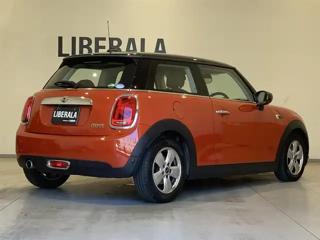 ＭＩＮＩ ミニ クーパー 熊本県 2020(令2)年 4万km ソラリスオレンジ ・スマートキー/・プッシュスタート/・インテリジェントセーフティ/・PDC自動起動/・パーキングアシスト/・前席シートヒーター /・純正HDDナビ/　【Bluetooth・USB・MSV】/・バックカメラ/・ETC/・ドライブレコーダー(前後録画)/・LEDヘッドランプ/・LEDフォグランプ/・UKテール/・純正マット/・保証書/取説