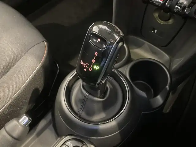 ＭＩＮＩ ミニ クーパー 熊本県 2020(令2)年 4万km ソラリスオレンジ ・スマートキー/・プッシュスタート/・インテリジェントセーフティ/・PDC自動起動/・パーキングアシスト/・前席シートヒーター /・純正HDDナビ/　【Bluetooth・USB・MSV】/・バックカメラ/・ETC/・ドライブレコーダー(前後録画)/・LEDヘッドランプ/・LEDフォグランプ/・UKテール/・純正マット/・保証書/取説