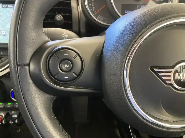 ＭＩＮＩ ミニ クーパー 熊本県 2020(令2)年 4万km ソラリスオレンジ ・スマートキー/・プッシュスタート/・インテリジェントセーフティ/・PDC自動起動/・パーキングアシスト/・前席シートヒーター /・純正HDDナビ/　【Bluetooth・USB・MSV】/・バックカメラ/・ETC/・ドライブレコーダー(前後録画)/・LEDヘッドランプ/・LEDフォグランプ/・UKテール/・純正マット/・保証書/取説