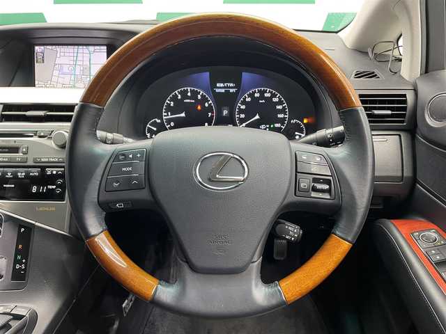 レクサス ＲＸ 350 バージョンL エアサス 鹿児島県 2009(平21)年 10.8万km ホワイトパールクリスタルシャイン 禁煙車/純正HDDナビ/（AM/FM/CD/DVD/Bluetooth/フルセグTV）/バックモニター/サイドビューカメラ/ビルトインETC/社外フロントフェイス/プリクラッシュセーフティ/クルーズコントロール/前後コーナーセンサー/ヘッドアップディスプレイ/前席シートヒーター、ベンチレーション/運転席シートメモリー/社外２２インチアルミホイール