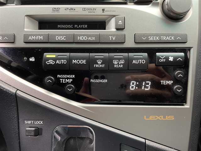 レクサス ＲＸ 350 バージョンL エアサス 鹿児島県 2009(平21)年 10.8万km ホワイトパールクリスタルシャイン 禁煙車/純正HDDナビ/（AM/FM/CD/DVD/Bluetooth/フルセグTV）/バックモニター/サイドビューカメラ/ビルトインETC/社外フロントフェイス/プリクラッシュセーフティ/クルーズコントロール/前後コーナーセンサー/ヘッドアップディスプレイ/前席シートヒーター、ベンチレーション/運転席シートメモリー/社外２２インチアルミホイール