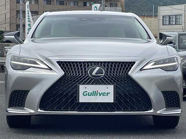 レクサス ＬＳ 500h Iパッケージ 広島県 2021(令3)年 2万km シルバー オプションカラー「銀影ラスター」/サンルーフ/純正ナビ(CD/DVD/フルセグTV/Bluetooth)/全方位モニター/ETC2.0/前後ドライブレコーダー/白本革シート/・シートヒーター(D/N)/・エアシート(D/N)/・パワーシート(D/N)/レーダークルーズコントロール/コーナーセンサー/LEDヘッドライト/オートライト/オートマチックハイビーム/プッシュスタート/スペアキー/ステアリングヒーター/純正フロアマット/純正20インチアルミホイール