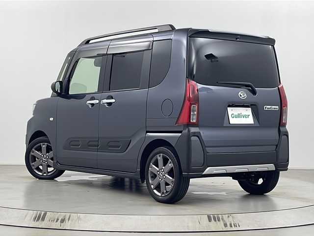 ダイハツ タント ファンクロスターボ 埼玉県 2022(令4)年 4.5万km クロムグレーメタリック 純正７インチナビ　/バックカメラ　/両側パワースライドドア　/フルセグＴＶ　/電動パーキング　/前後コーナーセンサー　/純正１５インチアルミホイール　/ルーフレール　/純正ドアバイザー　/オートライト　/ＬＥＤライト