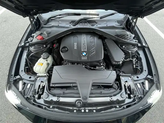 ＢＭＷ ３２０ｄ ブルーパフォーマンス ツーリング Mスポーツ 栃木県 2013(平25)年 5.1万km サファイアブラックP 純正ナビ/AM/FM/AUX/USB/CD/DVD/Bluetooth/ETC/バックカメラ/スマートキー/メモリー機能付パワーシート/コーナーセンサー/HIDオートライト/フロント/リアフォグ/パワーバックドア/横滑り防止装置/純正18インチAW/サイド/カーテンエアバッグ/トノカバー