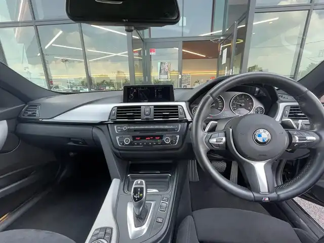 ＢＭＷ ３２０ｄ ブルーパフォーマンス ツーリング Mスポーツ 栃木県 2013(平25)年 5.1万km サファイアブラックP 純正ナビ/AM/FM/AUX/USB/CD/DVD/Bluetooth/ETC/バックカメラ/スマートキー/メモリー機能付パワーシート/コーナーセンサー/HIDオートライト/フロント/リアフォグ/パワーバックドア/横滑り防止装置/純正18インチAW/サイド/カーテンエアバッグ/トノカバー