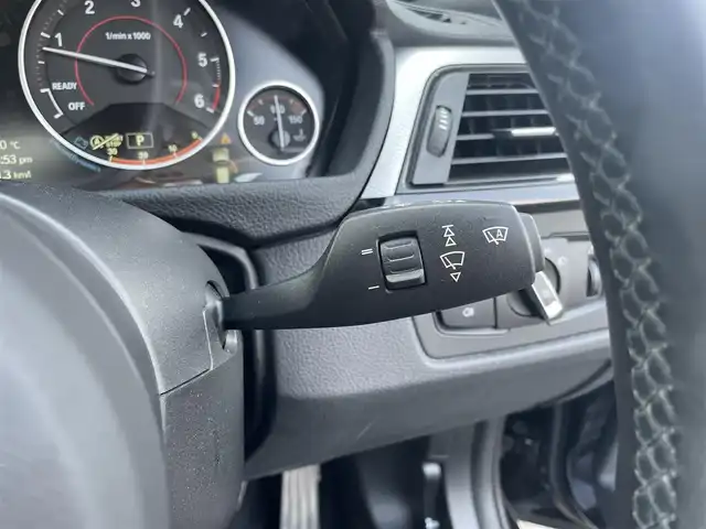 ＢＭＷ ３２０ｄ ブルーパフォーマンス ツーリング Mスポーツ 栃木県 2013(平25)年 5.1万km サファイアブラックP 純正ナビ/AM/FM/AUX/USB/CD/DVD/Bluetooth/ETC/バックカメラ/スマートキー/メモリー機能付パワーシート/コーナーセンサー/HIDオートライト/フロント/リアフォグ/パワーバックドア/横滑り防止装置/純正18インチAW/サイド/カーテンエアバッグ/トノカバー