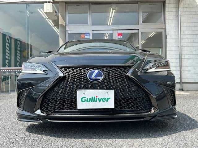 レクサス ＥＳ 300h Fスポーツ 埼玉県 2019(令1)年 9.7万km グラファイトブラックガラスフレーク メーカーナビ/【CD/DVD/フルセグ/Bluetooth】/サンルーフ/TRDエアロ/バックカメラ/デジタルインナーミラー/ブラインドスポットモニター/レーダークルールコントロール/プリクラッシュセーフティシステム/ETC/パワーシート/シートヒーター/エアーシート/ドライブレコーダー