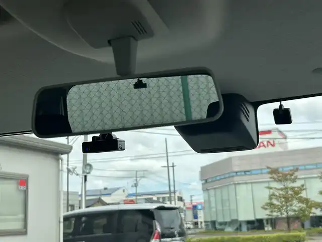 スズキ スペーシア カスタム HYBRID XS ターボ 福島県 2019(令1)年 2.4万km ピュアホワイトP デュアルセンサーブレーキサポート/クルーズコントロール/車線逸脱支援システム/純正ナビゲーション/型番：KXM-E504W/【CD/DVD/SD/USB/BT/TV】/バックカメラ/ビルトインETC/ドライブレコーダー/両側電動スライドドア/運転席シートヒーター/ステアリングリモコン/パドルシフト/アイドリングストップ/リアサーキュレーター/リアドアロールサンシェード/シートバックテーブル/LEDオートライト/LEDフォグランプ/純正フロアマット/純正ドアバイザー