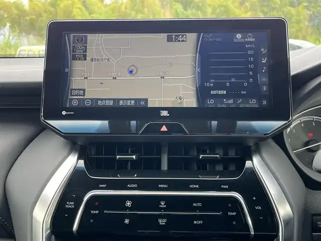 トヨタ ハリアー Z レザーパッケージ 奈良県 2021(令3)年 0.7万km ホワイトパールクリスタルシャイン 純正フルセグナビ　/全方位モニター　/ＪＢＬプレミアムサウンド　/ＥＴＣ２．０　/デジタルインナーミラー　/パノラマスライディングルーフ　/ステアリングヒーター/シートヒーター/シートクーラー/モデリスタエアロ　/純正アルミホイール/電動リアゲート/ＬＥＤヘッドライト