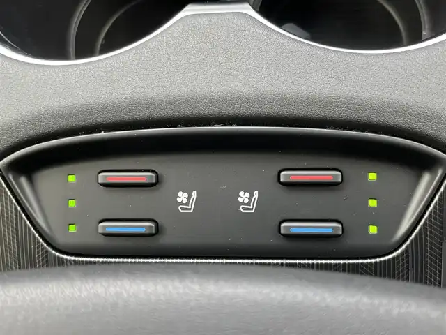 トヨタ ハリアー Z レザーパッケージ 奈良県 2021(令3)年 0.7万km ホワイトパールクリスタルシャイン 純正フルセグナビ　/全方位モニター　/ＪＢＬプレミアムサウンド　/ＥＴＣ２．０　/デジタルインナーミラー　/パノラマスライディングルーフ　/ステアリングヒーター/シートヒーター/シートクーラー/モデリスタエアロ　/純正アルミホイール/電動リアゲート/ＬＥＤヘッドライト