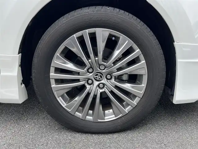 トヨタ ハリアー Z レザーパッケージ 奈良県 2021(令3)年 0.7万km ホワイトパールクリスタルシャイン 純正フルセグナビ　/全方位モニター　/ＪＢＬプレミアムサウンド　/ＥＴＣ２．０　/デジタルインナーミラー　/パノラマスライディングルーフ　/ステアリングヒーター/シートヒーター/シートクーラー/モデリスタエアロ　/純正アルミホイール/電動リアゲート/ＬＥＤヘッドライト