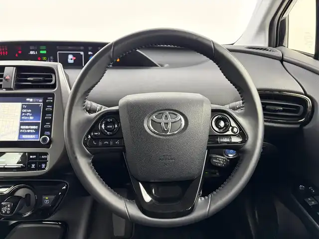 トヨタ プリウス S ツーリングセレ ブラックED 愛知県 2022(令4)年 3万km プレシャスブラックパール トヨタセーフティセンス/　・プリクラッシュセーフティ/　・アダプティブクルーズコントロール/　・レーンキープアシスト/純正ナビ付ディスプレイオーディオ/　ーBT/フルセグTV/USB/AppleCarPlay/AndroidAuto/バックカメラ/ビルトインETC/ドラレコ/レザーシート/シートヒーター/純正17インチAW/スマートキー/プッシュスタート