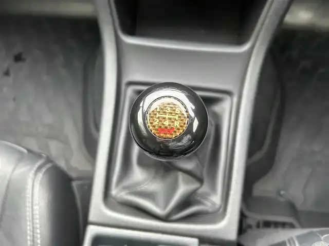 スバル インプレッサ スポーツ 1．6i－L 愛媛県 2012(平24)年 14.4万km サテンホワイトパール carrozzeria7型ナビ/黒革温電動シート/STiシフトノブ/STiフロントスポイラー/プッシュスタート/純正ラバーマット/ETC/横滑り防止装置/シガーソケット/ISOFIX/現状サマー(純正AW)(195/65/R15)/禁煙車