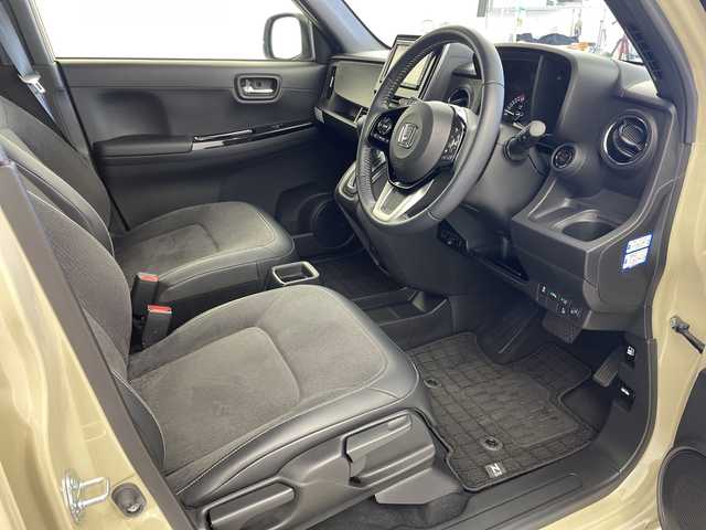 ホンダ Ｎ ＯＮＥ プレミアム ツアラー 岐阜県 2021(令3)年 2.7万km プレミアムアイボリーパールⅡ 純正ナビ/　(DISC/USB/AM/FM/Bluetooth)/バックカメラ/衝突軽減ブレーキ/レーンキープアシスト/コーナーセンサー/レーダークルーズコントロール/ハーフレザーシート/シートヒーター/純正ドライブレコーダー/ビルトインETC/LEDヘッドライト/純正アルミホイール/純正フロアマット