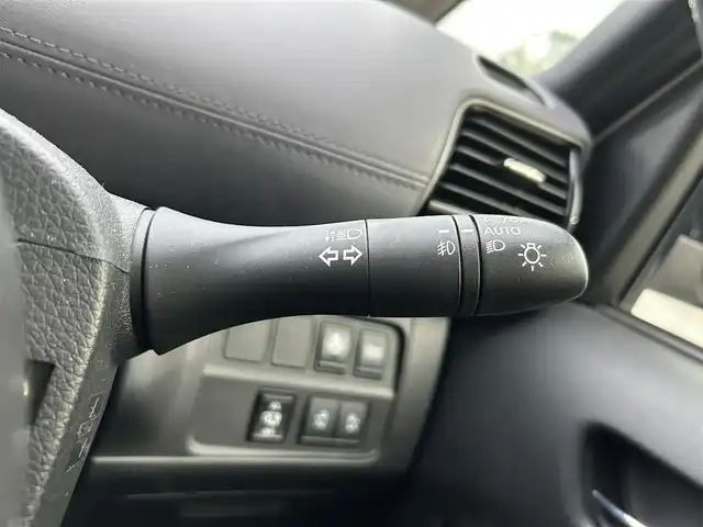 日産 セレナ e－パワー ハイウェイスター V 静岡県 2022(令4)年 2.4万km ブリリアントホワイトパール 2トーン ワンオーナー/社外ディスプレイオーディオ/(BT/iPod/AppleCarPlay/AndroidAuto/CD)/アラウンドビューモニター/プロパイロット/インテリジェントルームミラー/前席シートヒーター/ステアリングヒーター/電動パーキング/オートブレーキホールド/横滑り防止装置/レーンキープアシスト/盗難防止装置/衝突被害軽減システム/両側パワースライド/ドライブレコーダー/ビルトインETC/プッシュスタート/スマートキー/スペアキー×1/LEDオートライト/オートマチックハイビーム/純正15インチアルミホイール/純正フロアマット/取扱説明書/保証書
