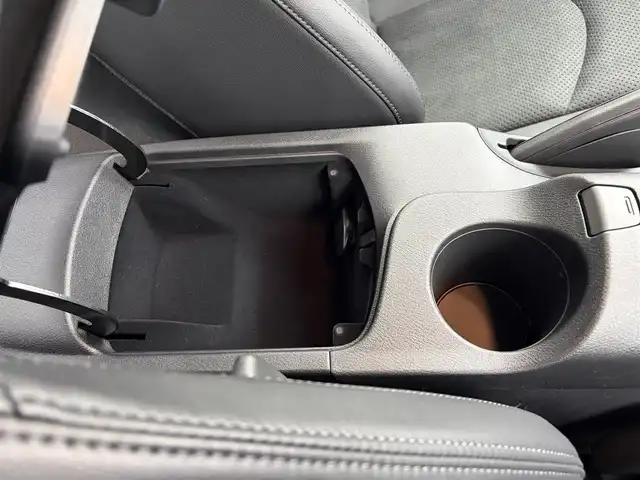 日産 フェアレディ Ｚ バージョンST 愛知県 2024(令6)年 0.1万km 青Ⅱ 6速MT/ターボ/純正9インチナビ/　　BT/フルセグ/BOSEサウンドシステム/バックカメラ/ビルトインETC2.0/革巻きステアリング/ステアリングリモコン/インテリジェントクルーズコントロール/インテリジェントエマージェンシーブレーキ/LDW/ふらつき防止機能/ハーフレザーシート/パワーシート/シートヒーター/純正LEDヘッドライト/リヤフォグランプ/純正19インチアルミホイール