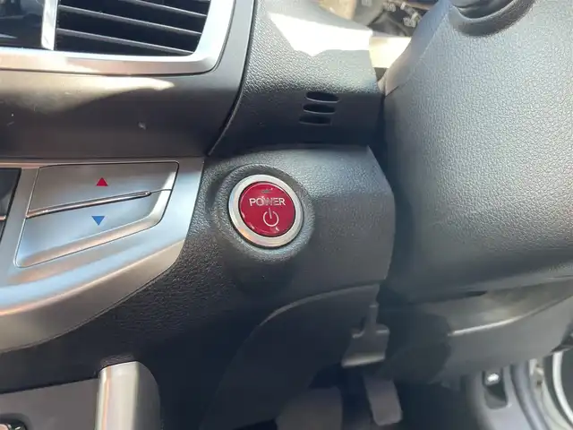 ホンダ アコード ハイブリッド LX 富山県 2014(平26)年 10.2万km ホワイトオーキッドパール ワンオーナー／/メーカーナビ／/フルセグＴＶ／/Ｂｌｕｅｔｏｏｔｈ／/ＤＶＤ再生／/バックカメラ／/前席パワーシート／/クルーズコントロール／/ステアスイッチ／/スマートキー／/プッシュスタート／/ＨＩＤオートライト/フォグライト