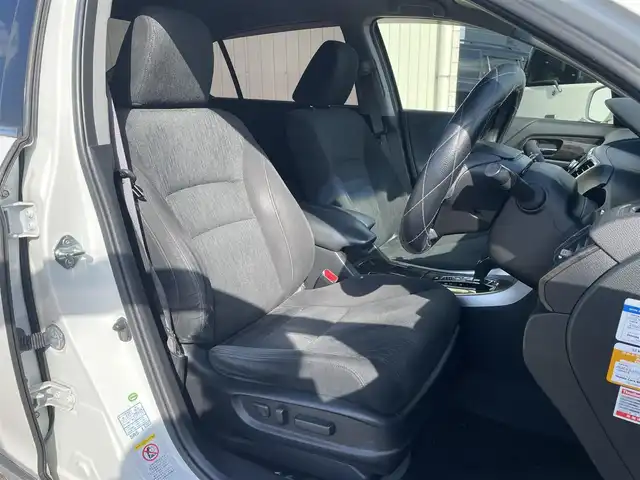 ホンダ アコード ハイブリッド LX 富山県 2014(平26)年 10.2万km ホワイトオーキッドパール ワンオーナー／/メーカーナビ／/フルセグＴＶ／/Ｂｌｕｅｔｏｏｔｈ／/ＤＶＤ再生／/バックカメラ／/前席パワーシート／/クルーズコントロール／/ステアスイッチ／/スマートキー／/プッシュスタート／/ＨＩＤオートライト/フォグライト