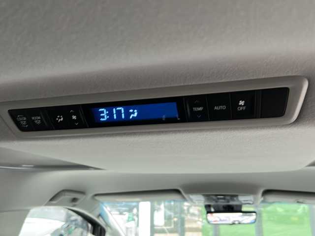 トヨタ アルファード S Cパッケージ 岐阜県 2020(令2)年 5.4万km パール 登録時走行距離53968km/純正ナビ/バックモニター/レザーシート/両側パワースライドドア/オットマン/ドアバイザー/ハンドルヒーター/シートヒーター/エアーシート/純正アルミ/純正フロアマット/パワーシート/禁煙車/ビルトインETC/スマートキー/プッシュスタート/LEDヘッドライト/オートマチックハイビーム/格納ミラー/オートホールド