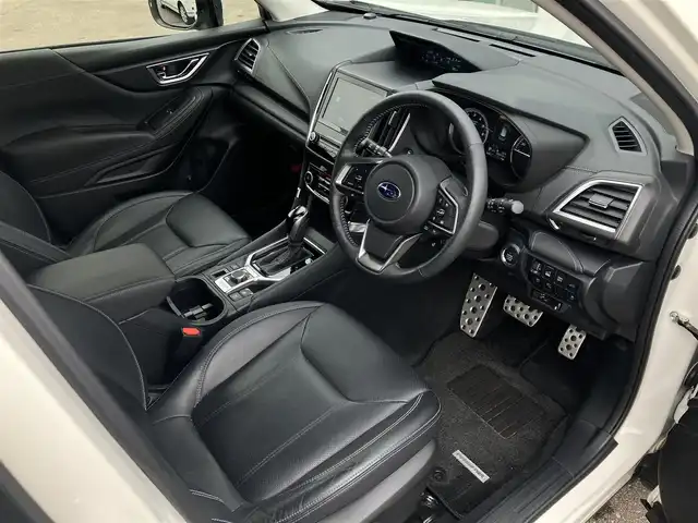 スバル フォレスター ハイブリッド アドバンス 道南・函館 2018(平30)年 2.9万km クリスタルホワイトP /純正メモリナビ//フルセグTV//バックカメラ//サイドカメラ//ETC//パワーバックドア//フロントパワーシート//全席シートヒーター//ステアリングヒーター//プリクラッシュセーフティ//レーダークルーズコントロール//レーンキープアシスト//ブラインドスポットモニター//LEDヘッドライト//オートライト//スマートキー//エンジンプッシュスタート