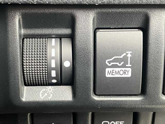 スバル フォレスター ハイブリッド アドバンス 道南・函館 2018(平30)年 2.9万km クリスタルホワイトP /純正メモリナビ//フルセグTV//バックカメラ//サイドカメラ//ETC//パワーバックドア//フロントパワーシート//全席シートヒーター//ステアリングヒーター//プリクラッシュセーフティ//レーダークルーズコントロール//レーンキープアシスト//ブラインドスポットモニター//LEDヘッドライト//オートライト//スマートキー//エンジンプッシュスタート