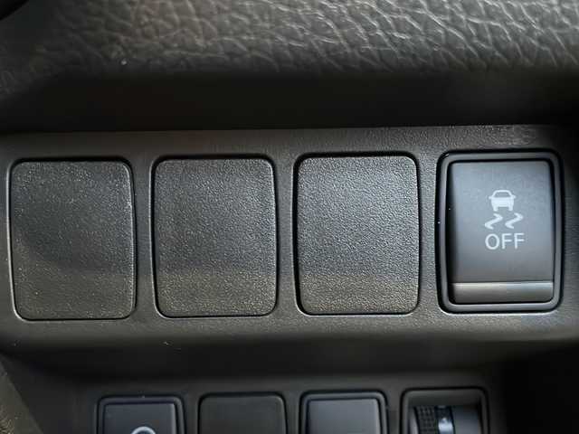 日産 エクストレイル 20S エマージェンシーブレーキ 愛媛県 2016(平28)年 9.2万km ダイヤモンドブラック ワンオーナー/純正ナビ/バックカメラ/前後コーナーセンサー/スマートキー/スペアキー/ハーフレザーシート/シートヒーターD席N席/純正フロアマット/アイドリングストップ