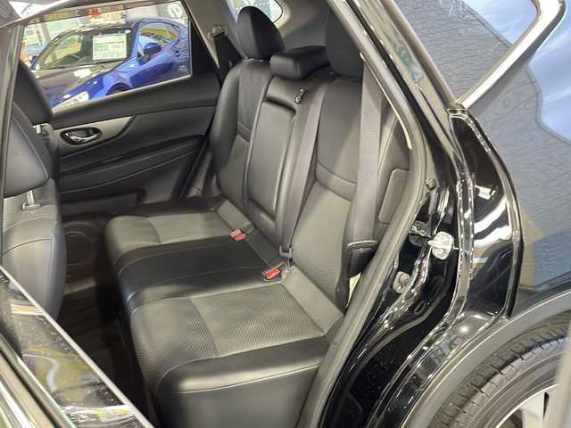 日産 エクストレイル 20S エマージェンシーブレーキ 愛媛県 2016(平28)年 9.2万km ダイヤモンドブラック ワンオーナー/純正ナビ/バックカメラ/前後コーナーセンサー/スマートキー/スペアキー/ハーフレザーシート/シートヒーターD席N席/純正フロアマット/アイドリングストップ