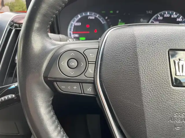 トヨタ クラウン ハイブリッド RS アドバンス 千葉県 2019(令1)年 6.7万km ホワイトパールクリスタルシャイン トヨタセーフティーセンス/・プリクラッシュセーフティー/・レーンディパーチャーアラート/・リヤクロストラフィックアラート/・リヤカメラディテクション/・ロードサインアシスト/・ブラインドスポットモニター/・パーキングサポートブレーキ/純正メーカーオプションナビ/・CD/DVD/MSV/Bluetooth/フルセグ/パノラミックビューカメラ/デジタルインナーミラー/パーキングアシスト/アダプティブクルーズコントロール/前後コーナーセンサー/パドルシフト/ヘッドアップディスプレイ/スマートキー/トランクイージークローザー/純正LEDヘッドライト/フォグランプ/純正18インチアルミホイール/社外前後ドライブレコーダー/ビルトインETC/本革巻きステアリング/ドアバイザー/サイド＆カーテンエアバッグ