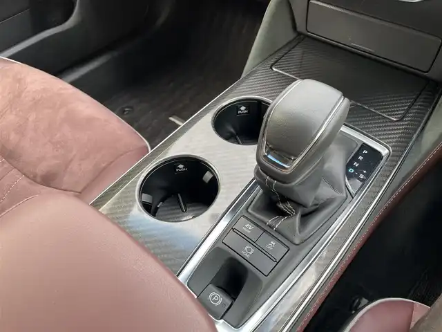 トヨタ クラウン ハイブリッド RS アドバンス 千葉県 2019(令1)年 6.7万km ホワイトパールクリスタルシャイン トヨタセーフティーセンス/・プリクラッシュセーフティー/・レーンディパーチャーアラート/・リヤクロストラフィックアラート/・リヤカメラディテクション/・ロードサインアシスト/・ブラインドスポットモニター/・パーキングサポートブレーキ/純正メーカーオプションナビ/・CD/DVD/MSV/Bluetooth/フルセグ/パノラミックビューカメラ/デジタルインナーミラー/パーキングアシスト/アダプティブクルーズコントロール/前後コーナーセンサー/パドルシフト/ヘッドアップディスプレイ/スマートキー/トランクイージークローザー/純正LEDヘッドライト/フォグランプ/純正18インチアルミホイール/社外前後ドライブレコーダー/ビルトインETC/本革巻きステアリング/ドアバイザー/サイド＆カーテンエアバッグ