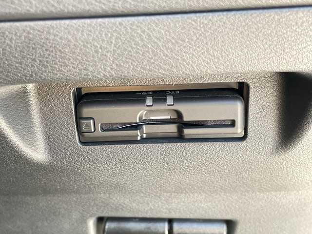 日産 キックス X 愛知県 2021(令3)年 3.1万km ダークブルー プロパイロット2.0/純正ナビ　SDカードなし/全方位カメラ/クルーズコントロール/バックカメラ/コーナーセンサー/純正アルミホイール/LEDヘッドライト/インテリジェントミラー/オートライト/ドライブレコーダー/ETC/衝突軽減システム/フルセグ/CD DVD/Bluetooth/ステアリングスイッチ/スマートキー/プッシュスタート