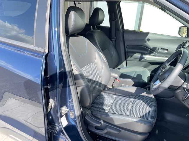 日産 キックス X 愛知県 2021(令3)年 3.1万km ダークブルー プロパイロット2.0/純正ナビ　SDカードなし/全方位カメラ/クルーズコントロール/バックカメラ/コーナーセンサー/純正アルミホイール/LEDヘッドライト/インテリジェントミラー/オートライト/ドライブレコーダー/ETC/衝突軽減システム/フルセグ/CD DVD/Bluetooth/ステアリングスイッチ/スマートキー/プッシュスタート
