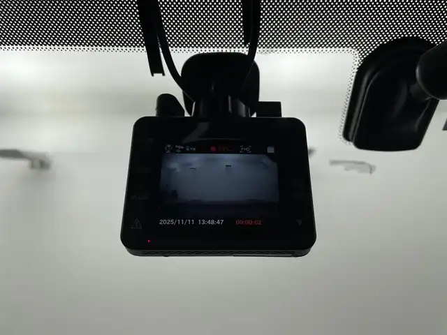 トヨタ ８６ GT リミテッド 群馬県 2016(平28)年 5.8万km ピュアレッド BLITZ車高調/＝＝＝＝＝/純正ディーラーナビ（NSZT-W66T)/・CD/DVD/SD(MSV)/Bluetooth/フルセグTV/================/ＢＬＩＴＺ車高調ハーフレザーシート　シートヒーター　純正７型ナビ　バックカメラ　パドルシフト　クルーズコントロール　前後ドライブレコーダー　ＥＴＣ　ＬＥＤヘッドライト　１７インチアルミホイール　禁煙車