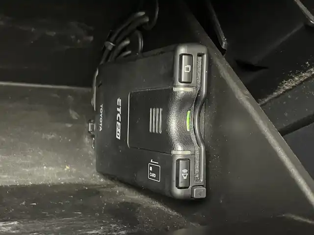 トヨタ ８６ GT リミテッド 群馬県 2016(平28)年 5.8万km ピュアレッド BLITZ車高調/＝＝＝＝＝/純正ディーラーナビ（NSZT-W66T)/・CD/DVD/SD(MSV)/Bluetooth/フルセグTV/================/ＢＬＩＴＺ車高調ハーフレザーシート　シートヒーター　純正７型ナビ　バックカメラ　パドルシフト　クルーズコントロール　前後ドライブレコーダー　ＥＴＣ　ＬＥＤヘッドライト　１７インチアルミホイール　禁煙車