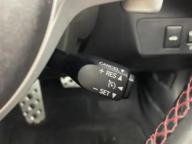 トヨタ ８６ GT リミテッド 群馬県 2016(平28)年 5.8万km ピュアレッド BLITZ車高調/＝＝＝＝＝/純正ディーラーナビ（NSZT-W66T)/・CD/DVD/SD(MSV)/Bluetooth/フルセグTV/================/ＢＬＩＴＺ車高調ハーフレザーシート　シートヒーター　純正７型ナビ　バックカメラ　パドルシフト　クルーズコントロール　前後ドライブレコーダー　ＥＴＣ　ＬＥＤヘッドライト　１７インチアルミホイール　禁煙車