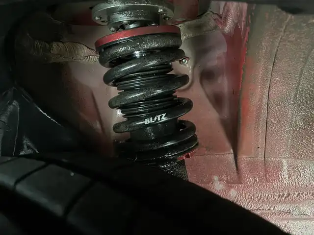 トヨタ ８６ GT リミテッド 群馬県 2016(平28)年 5.8万km ピュアレッド BLITZ車高調/＝＝＝＝＝/純正ディーラーナビ（NSZT-W66T)/・CD/DVD/SD(MSV)/Bluetooth/フルセグTV/================/ＢＬＩＴＺ車高調ハーフレザーシート　シートヒーター　純正７型ナビ　バックカメラ　パドルシフト　クルーズコントロール　前後ドライブレコーダー　ＥＴＣ　ＬＥＤヘッドライト　１７インチアルミホイール　禁煙車