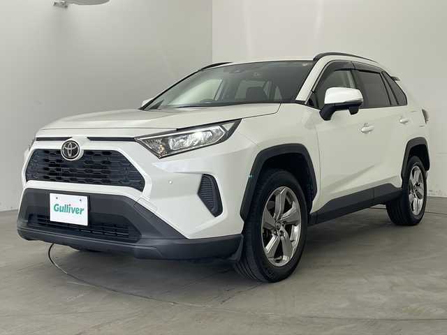 トヨタ ＲＡＶ４ X 兵庫県 2019(令1)年 3万km ホワイトパールクリスタルシャイン ・純正ナビ（NSCN-W68）/CD/Bluetooth/TV/・前後ドライブレコーダー/・ビルトインETC/・Toyota　Safety　Sense/プリクラッシュセーフティ/レーントレーシングアシスト/レーダークルーズコントロール/オートマチックハイビーム/ロードサインアシスト/・先行車発進告知機能/・パーキングサポートブレーキ/・クリアランスソナー/・ウインカー付きドアミラー/・純正フロアマット/・純正アルミホイール/・ＬＥＤヘッドライト/・スマートキー/・プッシュスタート
