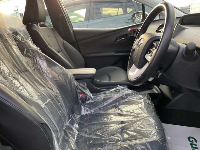 トヨタ プリウス S ツーリングセレクション 石川県 2016(平28)年 5.8万km パール 純正ナビ　フルセグＴＶ　バックカメラ　ＬＥＤヘッドライト　ＥＴＣ　黒革シート　レーダークルーズ　トヨタセーフティセンス　純正アルミ　スマートキー　シートヒーター　プッシュスタート　ドラレコ