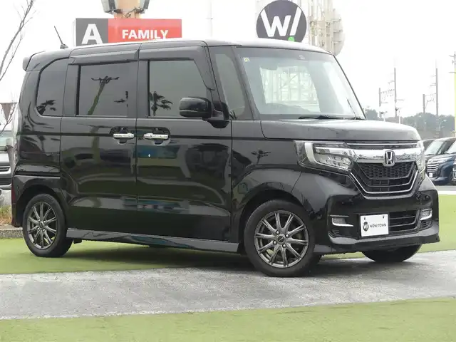 ホンダ Ｎ ＢＯＸ カスタム G EX ターボ ホンダセンシング 千葉県 2018(平30)年 5.9万km クリスタルブラックパール ホンダセンシング/・衝突軽減ブレーキ（CMBS）/・車線維持支援システム（LKAS）/・アダプティブクルーズコントロール（ACC）/・誤発進抑制機能/・後方誤発進抑制機能/両側パワースライドドア/ハーフレザーシート/純正メモリーナビ/地デジTV/【DVD/CD再生機能　Bluetooth接続】/バックカメラ/ドライブレコーダー/革巻きステアリング/パドルシフト/ETC/LEDヘッドライト/フォグライト/ウインカーミラー/リアコーナーセンサー/社外14インチアルミホイル/サイド/カーテンエアバッグ/Honda スマートキー