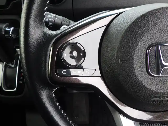 ホンダ Ｎ ＢＯＸ カスタム G EX ターボ ホンダセンシング 千葉県 2018(平30)年 5.9万km クリスタルブラックパール ホンダセンシング/・衝突軽減ブレーキ（CMBS）/・車線維持支援システム（LKAS）/・アダプティブクルーズコントロール（ACC）/・誤発進抑制機能/・後方誤発進抑制機能/両側パワースライドドア/ハーフレザーシート/純正メモリーナビ/地デジTV/【DVD/CD再生機能　Bluetooth接続】/バックカメラ/ドライブレコーダー/革巻きステアリング/パドルシフト/ETC/LEDヘッドライト/フォグライト/ウインカーミラー/リアコーナーセンサー/社外14インチアルミホイル/サイド/カーテンエアバッグ/Honda スマートキー