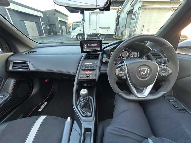 ホンダ Ｓ６６０ α 長崎県 2020(令2)年 0.5万km アラバスターシルバーメタリック 純正ディスプレイオーディオ/（Bluetooth）/バックカメラ/衝突軽減システム/デジタルインナーミラー/クルーズコントロール/ETC/ハーフレザーシート/シートヒーター/HKSマフラー/前後ドライブレコーダー/オートライト/プッシュスタート/USB/HDMI