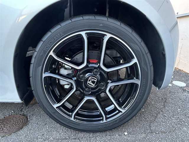 ホンダ Ｓ６６０ α 長崎県 2020(令2)年 0.5万km アラバスターシルバーメタリック 純正ディスプレイオーディオ/（Bluetooth）/バックカメラ/衝突軽減システム/デジタルインナーミラー/クルーズコントロール/ETC/ハーフレザーシート/シートヒーター/HKSマフラー/前後ドライブレコーダー/オートライト/プッシュスタート/USB/HDMI