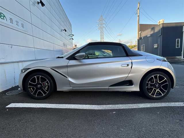 ホンダ Ｓ６６０ α 長崎県 2020(令2)年 0.5万km アラバスターシルバーメタリック 純正ディスプレイオーディオ/（Bluetooth）/バックカメラ/衝突軽減システム/デジタルインナーミラー/クルーズコントロール/ETC/ハーフレザーシート/シートヒーター/HKSマフラー/前後ドライブレコーダー/オートライト/プッシュスタート/USB/HDMI