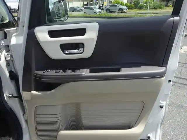 ホンダ Ｎ ＢＯＸ G L ターボ ホンダセンシング 静岡県 2020(令2)年 3.6万km プラチナホワイトパール 取説・保証書/禁煙車/ホンダセンシング/レーダークルーズコントロール/純正SDナビ（Bluetooth/ワンセグTV/CD）/ステアリングリモコン/両側パワースライドドア/スローパー/ターボ/リアコーナーセンサー/バックカメラ/LEDヘッドライト/オートマチックハイビーム/フロアマット