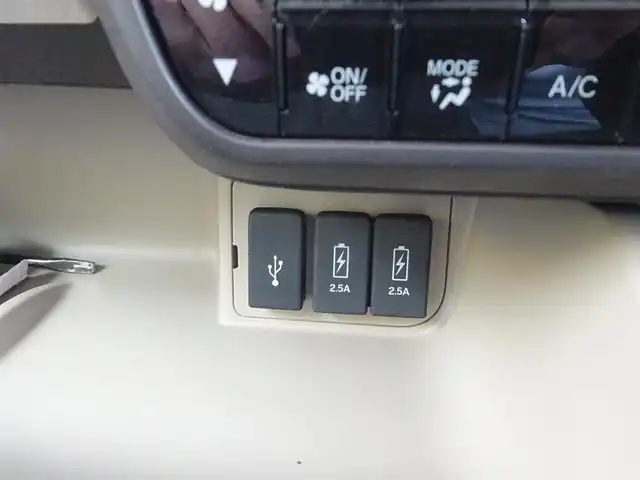 ホンダ Ｎ ＢＯＸ G L ターボ ホンダセンシング 静岡県 2020(令2)年 3.6万km プラチナホワイトパール 取説・保証書/禁煙車/ホンダセンシング/レーダークルーズコントロール/純正SDナビ（Bluetooth/ワンセグTV/CD）/ステアリングリモコン/両側パワースライドドア/スローパー/ターボ/リアコーナーセンサー/バックカメラ/LEDヘッドライト/オートマチックハイビーム/フロアマット