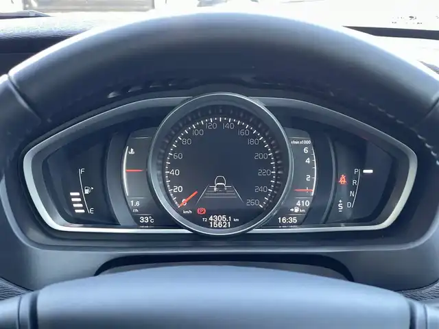 ボルボ Ｖ４０ T2 キネティック 山梨県 2018(平30)年 1.6万km アマゾンブルー 純正HDDナビ/　（フルセグTV/CD/DVD/Bluetooth）/インテリセーフ/BLIS/レーンキーピングエイド/ACC/ETC/純正16インチAW/アマゾンブルー