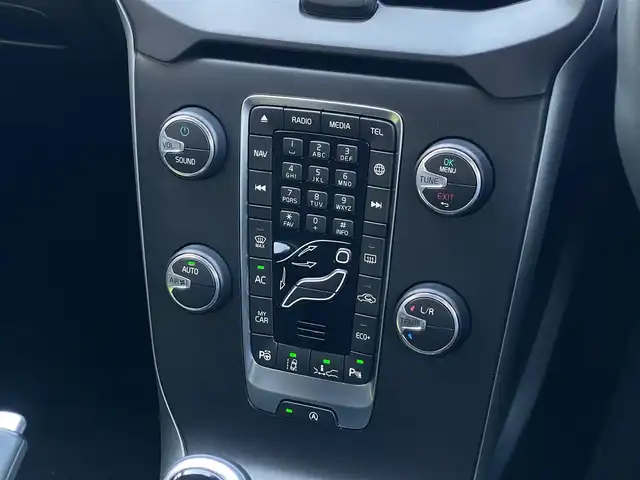 ボルボ Ｖ４０ T2 キネティック 山梨県 2018(平30)年 1.6万km アマゾンブルー 純正HDDナビ/　（フルセグTV/CD/DVD/Bluetooth）/インテリセーフ/BLIS/レーンキーピングエイド/ACC/ETC/純正16インチAW/アマゾンブルー